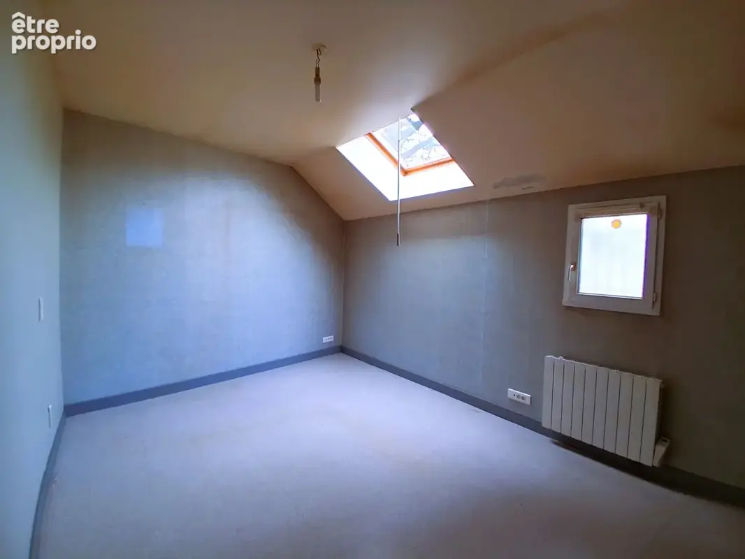 Immeuble de rapport - 5 logements 273m2 habitable + dependances - photo 13