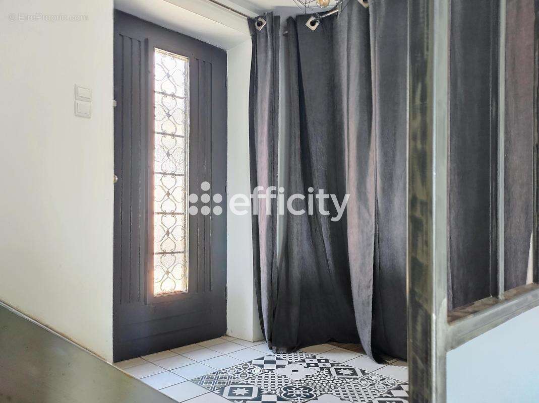 Maison 4 pièces 110 m² à vendre à Saint-Martin-La-Plaine (42800) - photo 9