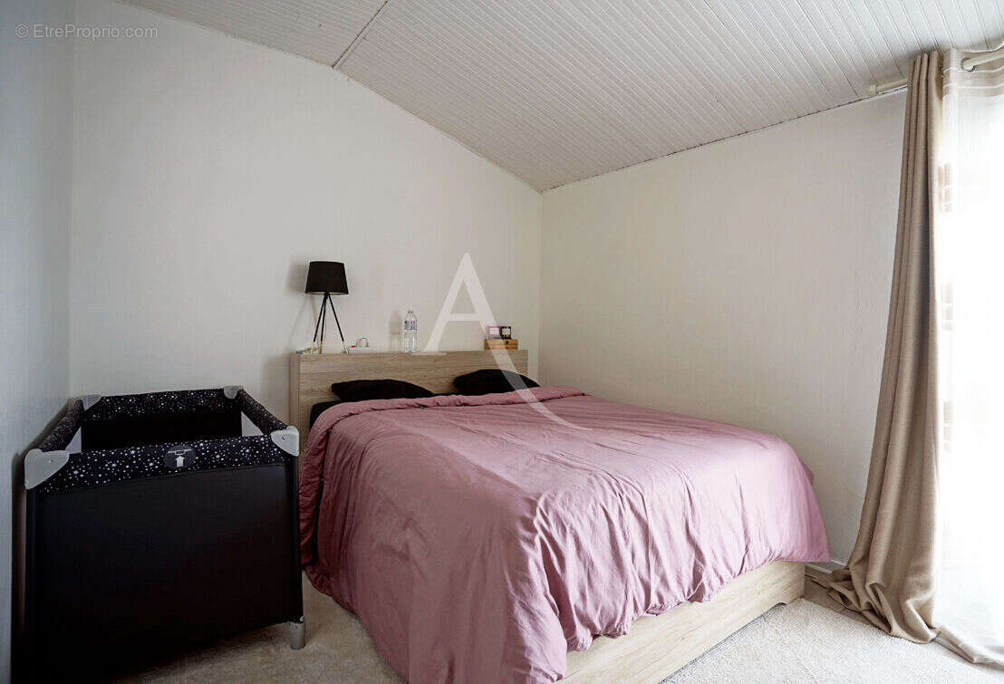 Appartement à SAINT-JEAN-DE-BRAYE