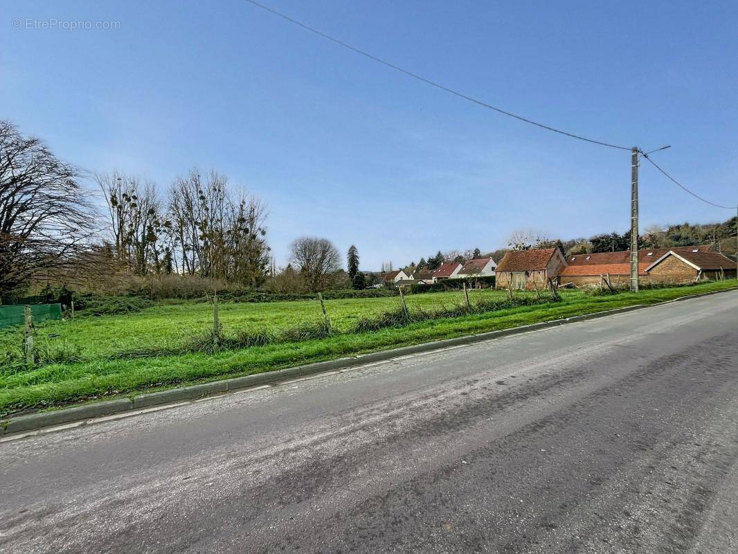 Terrain à BOULOGNE-LA-GRASSE