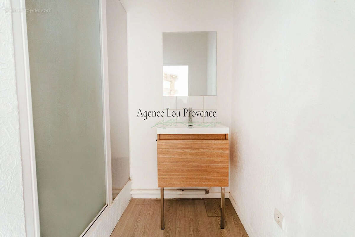 Appartement 86 m² à Eyguieres  - photo 7
