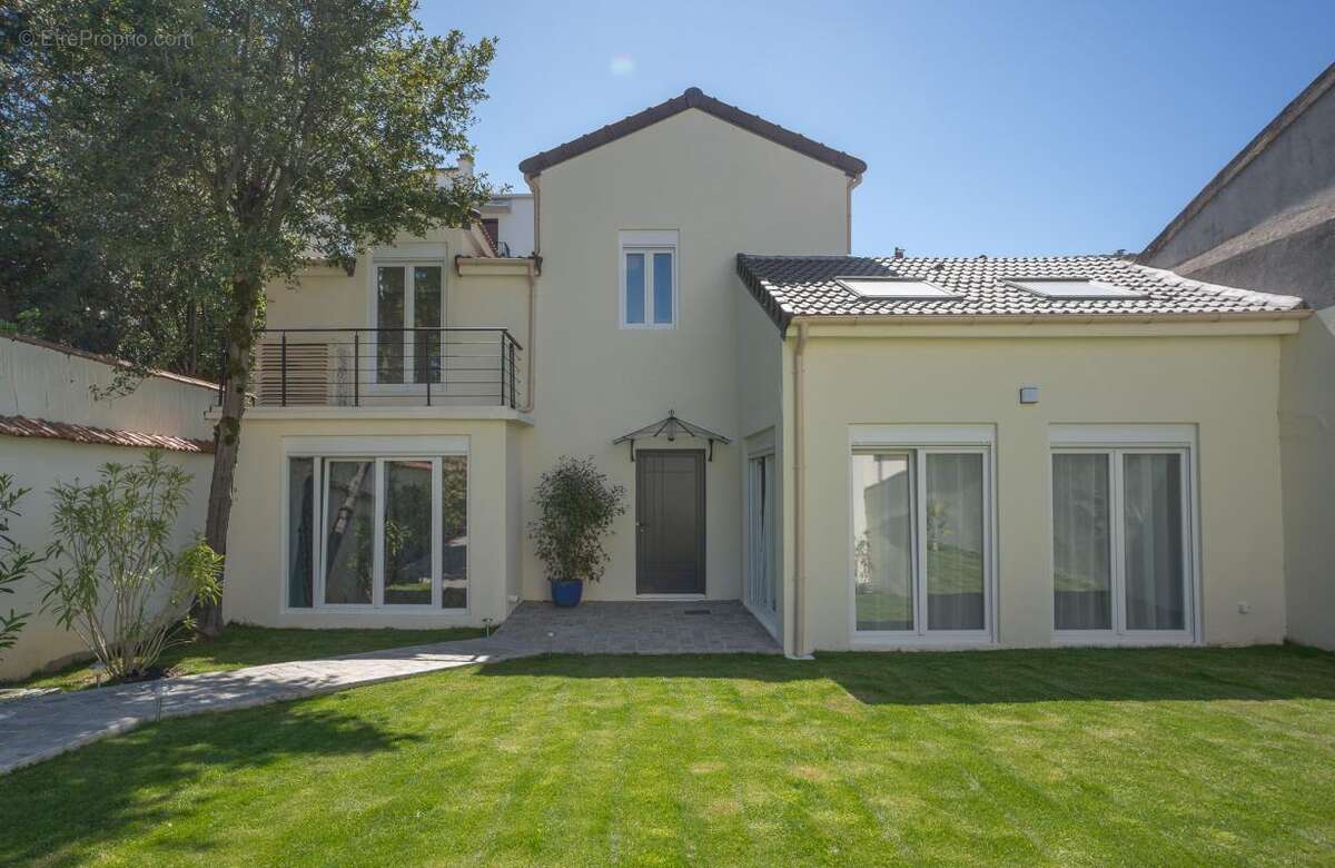 Maison à FONTENAY-SOUS-BOIS