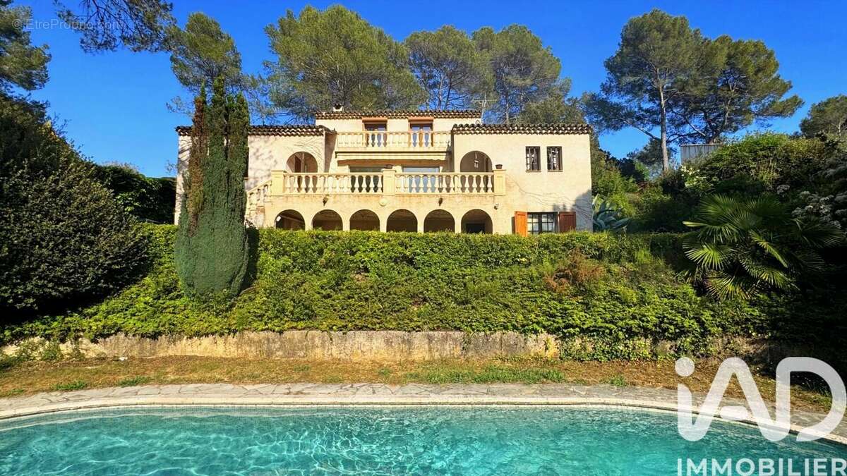 Photo 4 - Maison à ROQUEFORT-LES-PINS