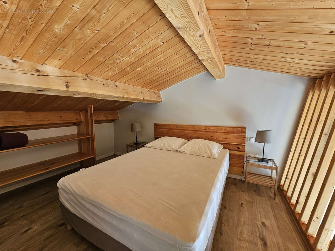 Appartement à CAILLE