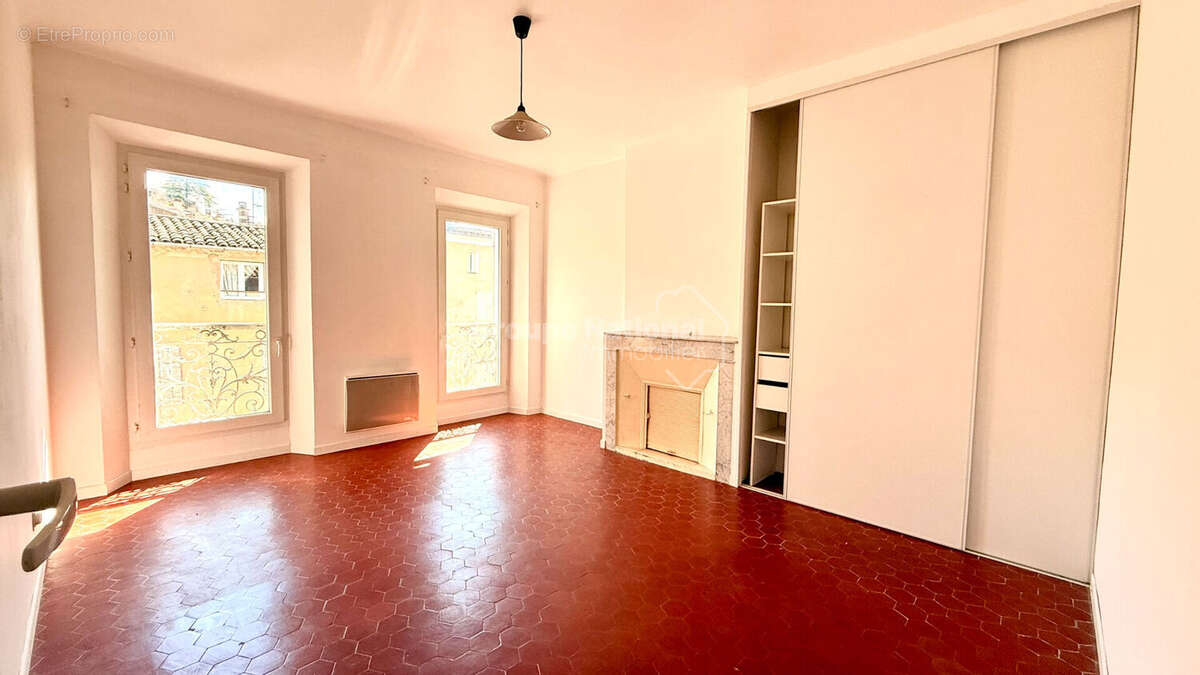 Appartement à BARJOLS
