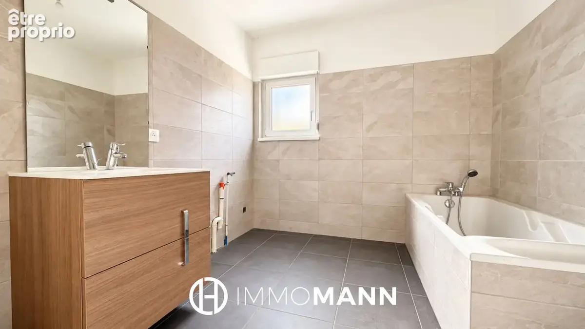 Duplex inversé avec jardin, terrasses, garage et parking - photo 25