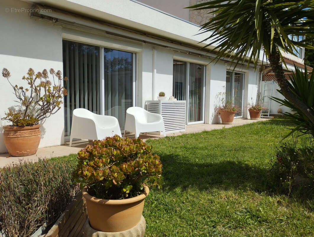 Maison à HYERES
