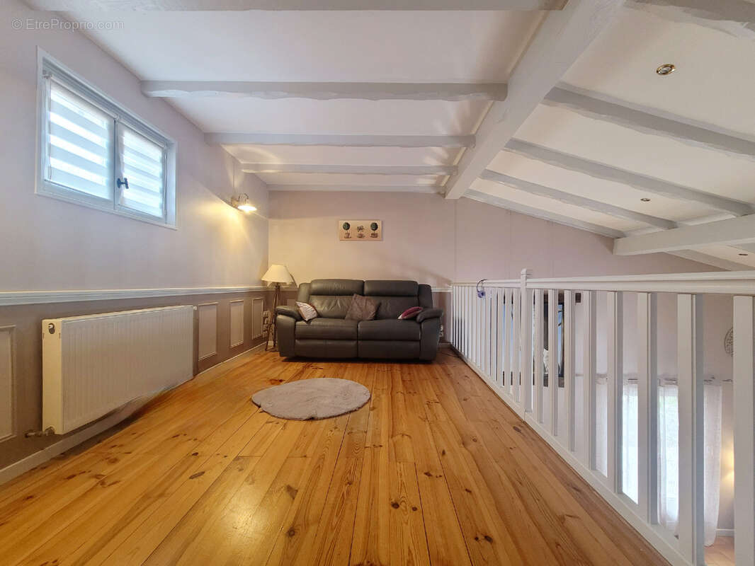 Maison à TIGNIEU-JAMEYZIEU