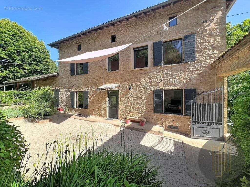 Maison à VILLEFRANCHE-SUR-SAONE