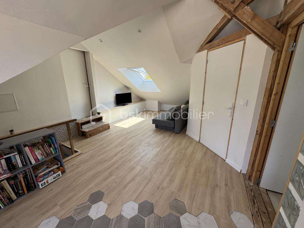 Maison familiale de 162m²- terrain de 1829m² - photo 11