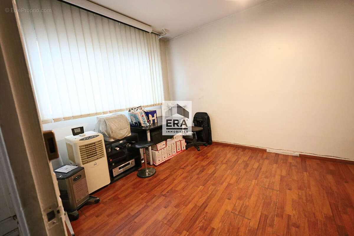 Local commercial 50m² à paris 14e arrondissement - photo 2