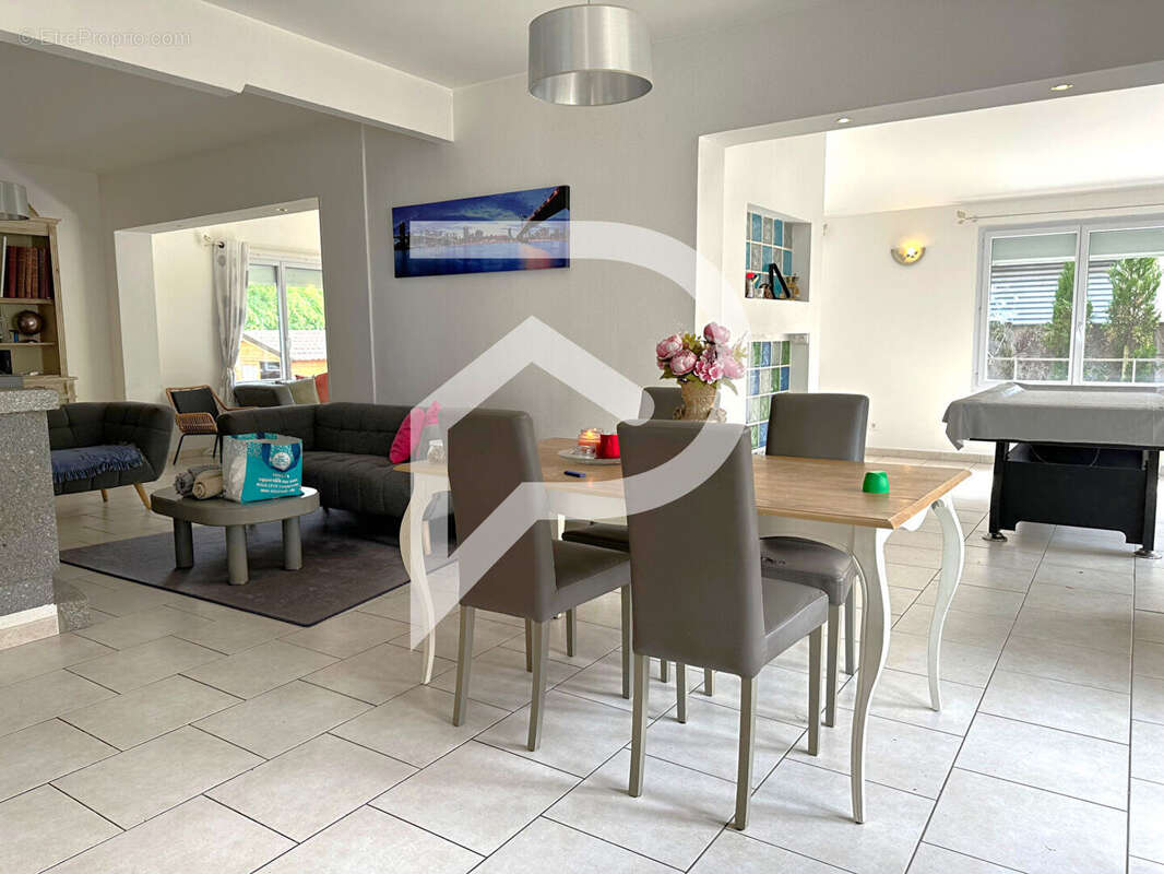 Maison à LAIGNEVILLE