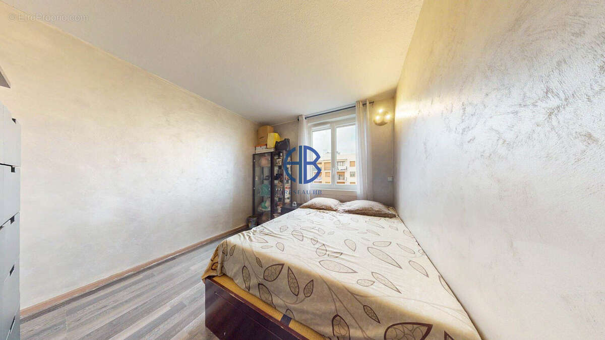 Appartement à BONDY