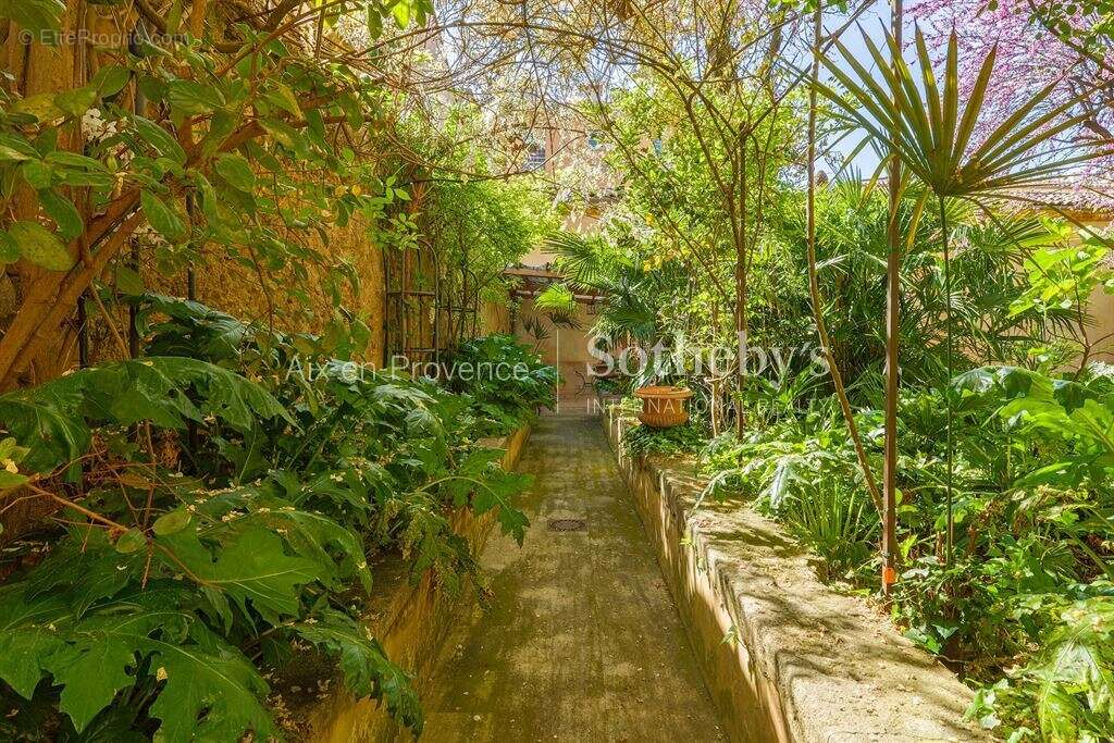 Appartement à AIX-EN-PROVENCE