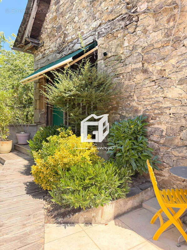 Ensemble immobilier - photo 2