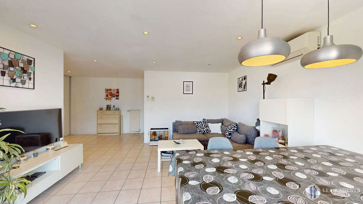 Appartement à SAINT-MARTIN-D'HERES