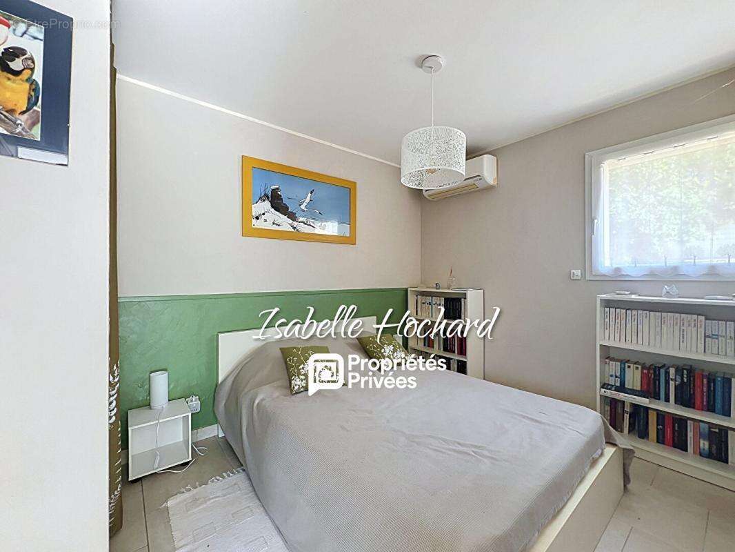 Maison familiale avec appartement T2 indépendant, piscine et grand terrain  Quartier calme à Garéoult - photo 18