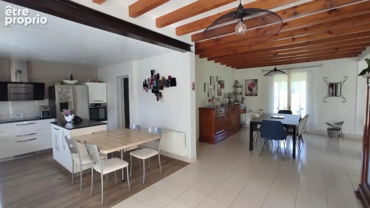 maison familiale avec hangar - photo 3