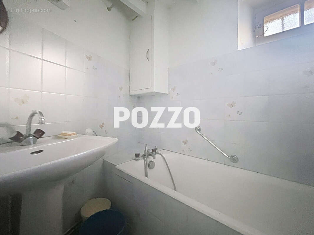 Maison à SAINT-PAIR-SUR-MER