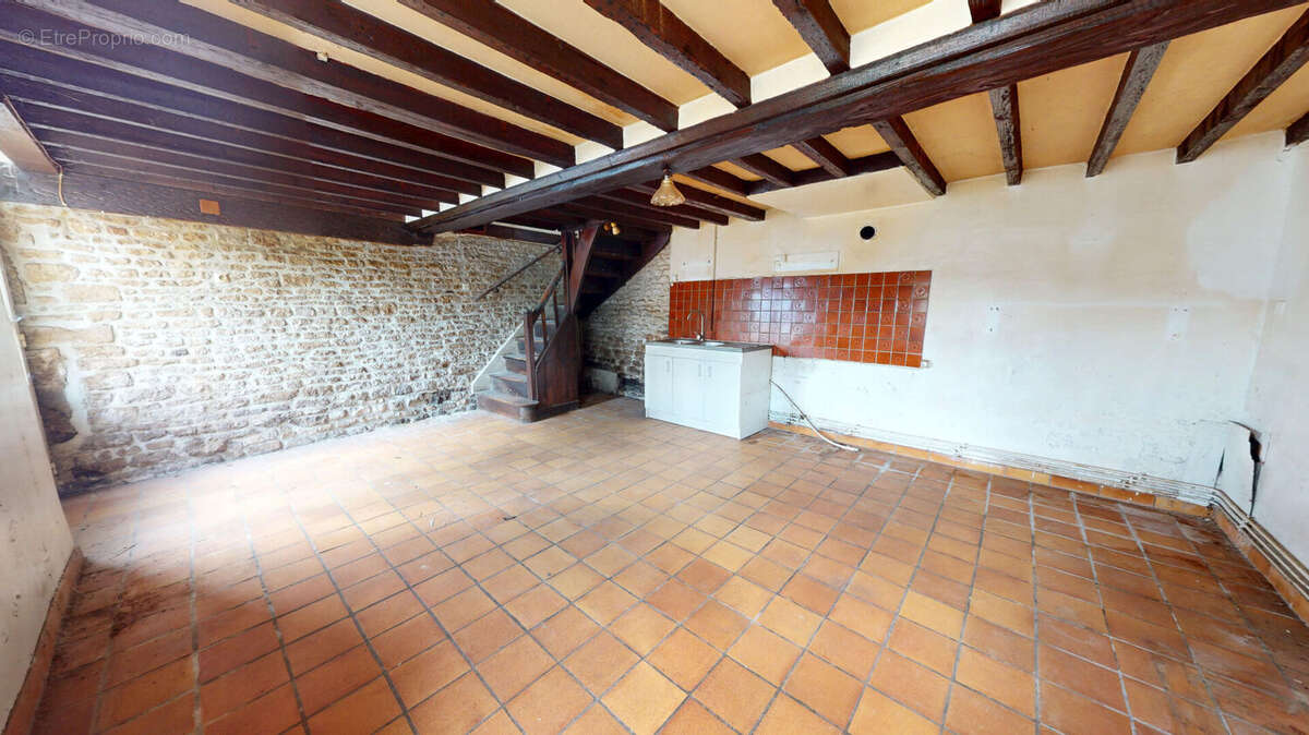 Maison à MONDEVILLE