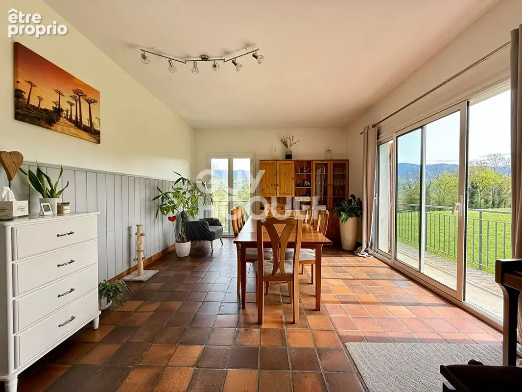 Appartement  Duplex Entrelacs 5 pièces 196 m2 avec terrain - photo 2