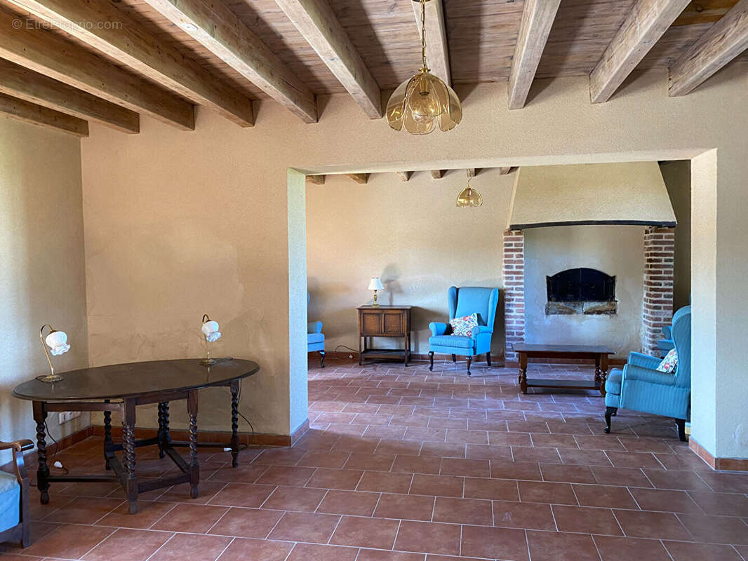 Maison à SAINT-LEOPARDIN-D'AUGY