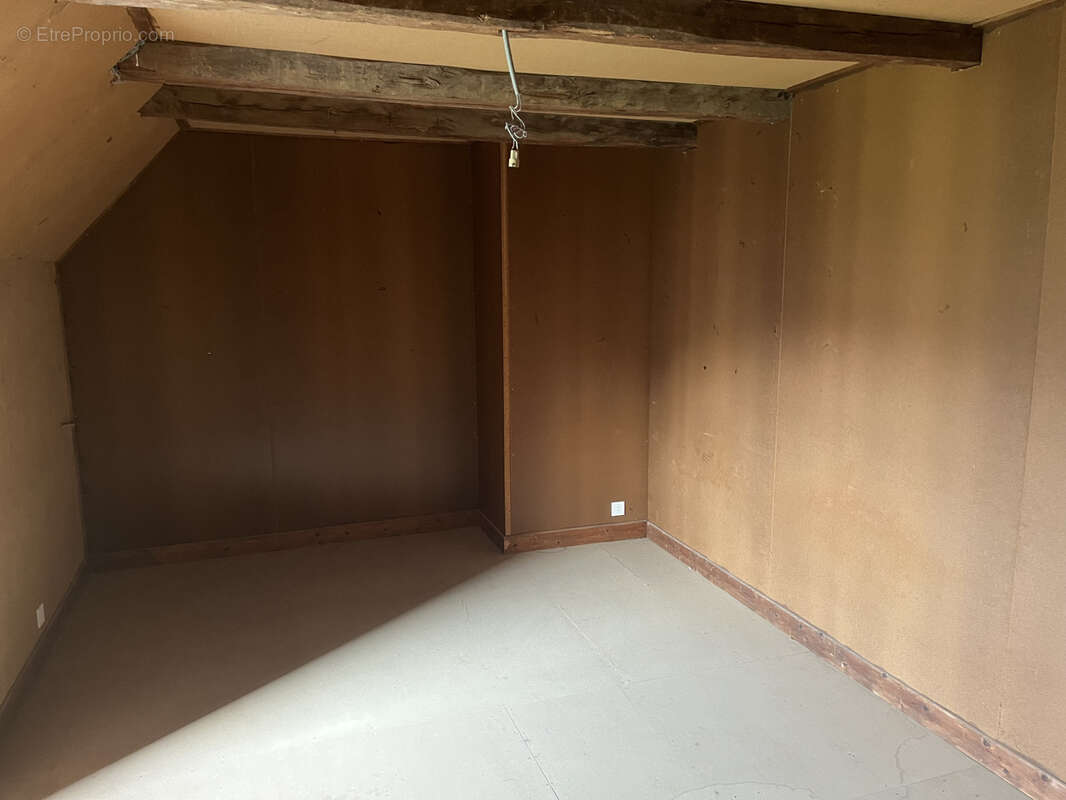 Maison à CHALVIGNAC