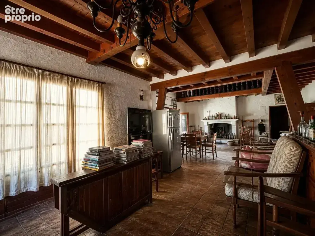 Maison de 8 pièces de 269 m² à Saint-Vincent-de-Paul - photo 7