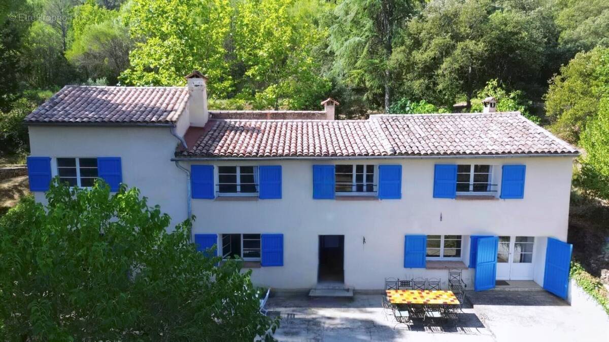 Maison à SALERNES