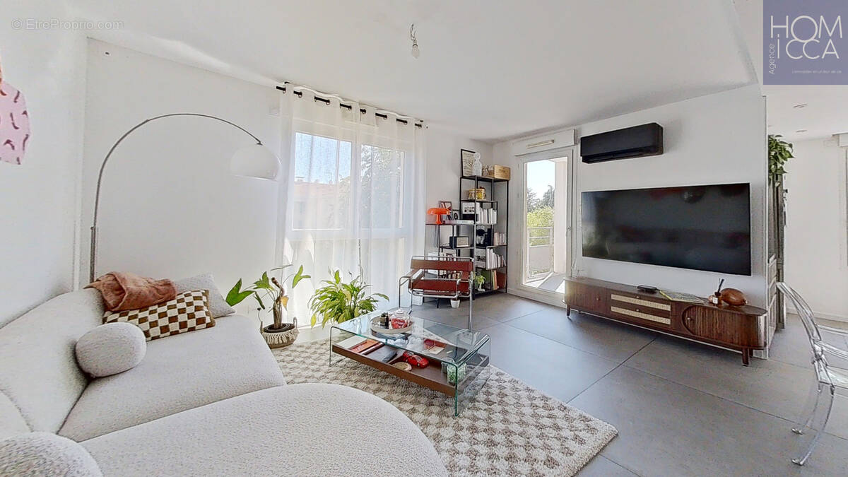 Appartement à TASSIN-LA-DEMI-LUNE