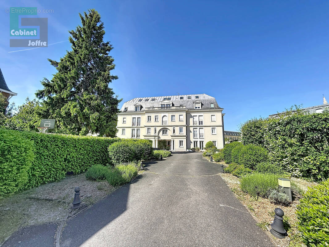 Appartement à FONTAINEBLEAU