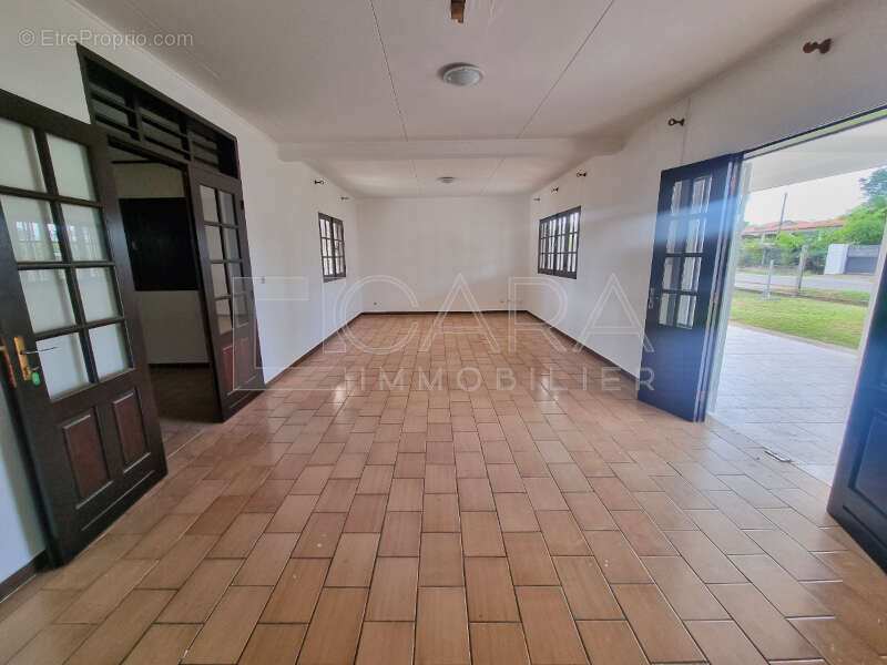 20240223_172351_lzn - Maison à CAYENNE