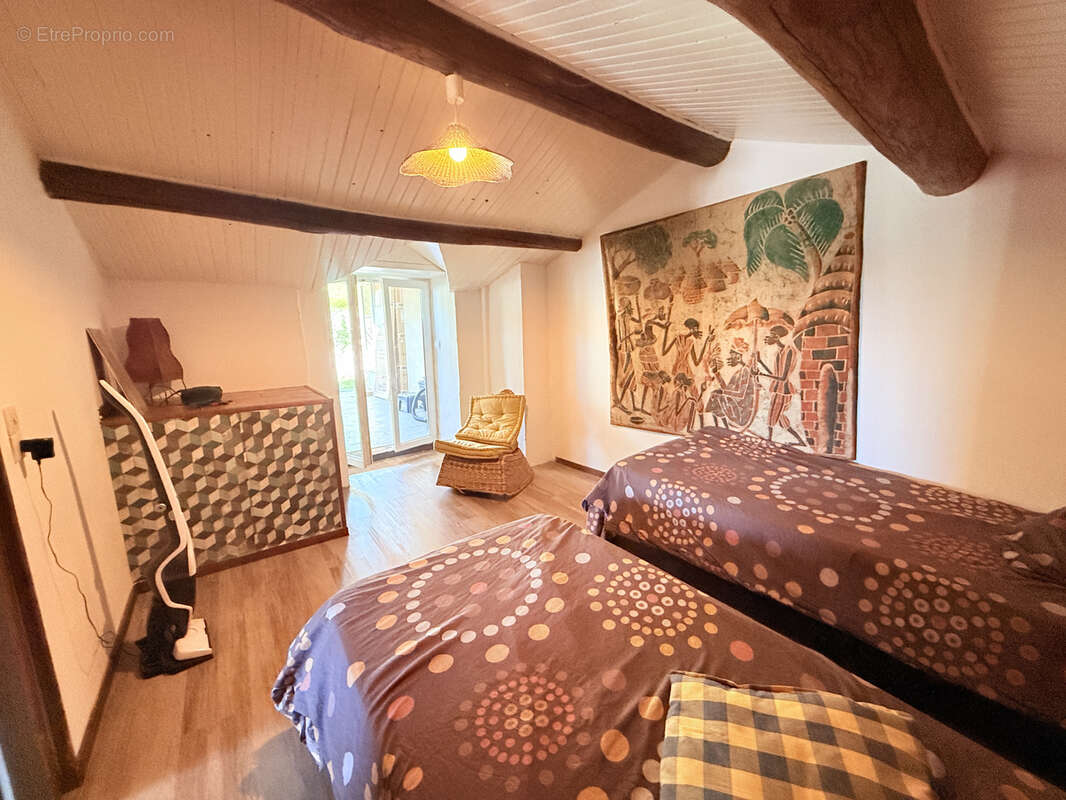 Superbe maison en pierre a la vente - photo 13