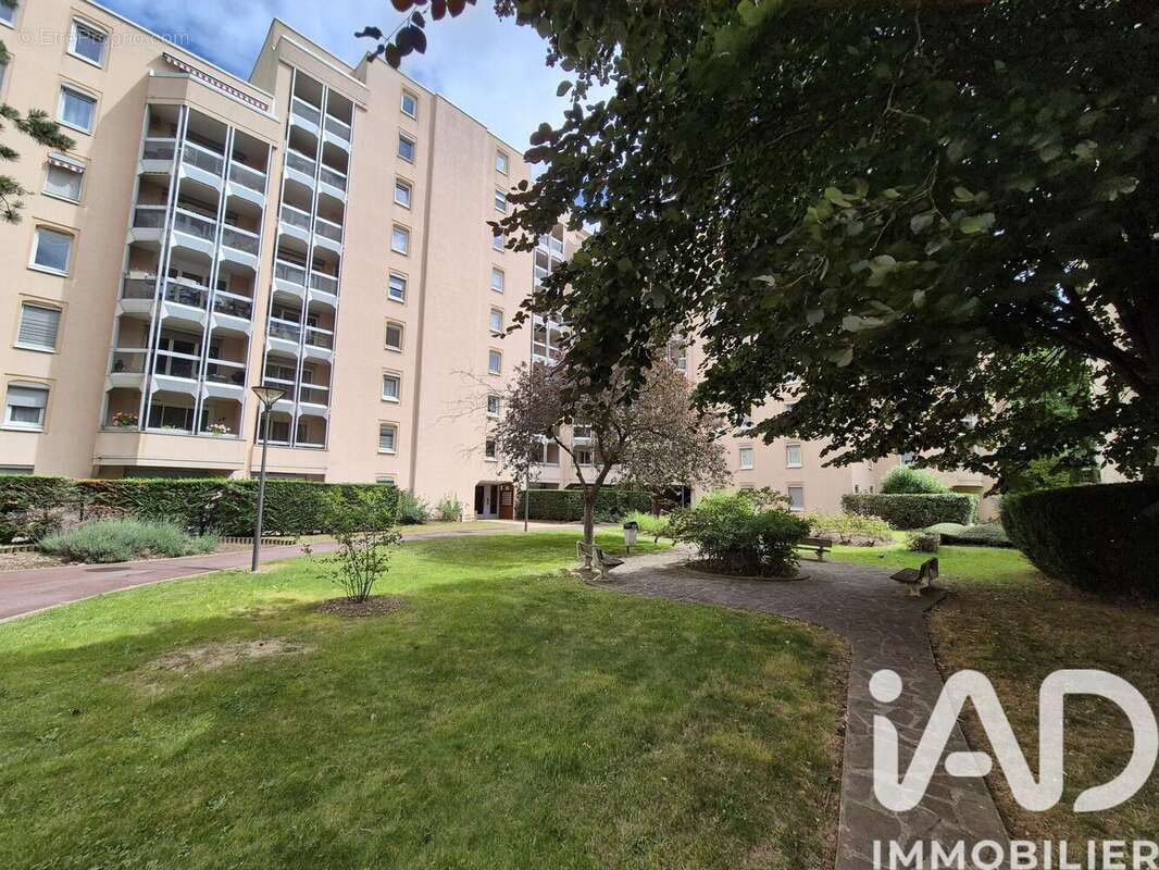 Appartement 63 m² à Gentilly  - photo 2