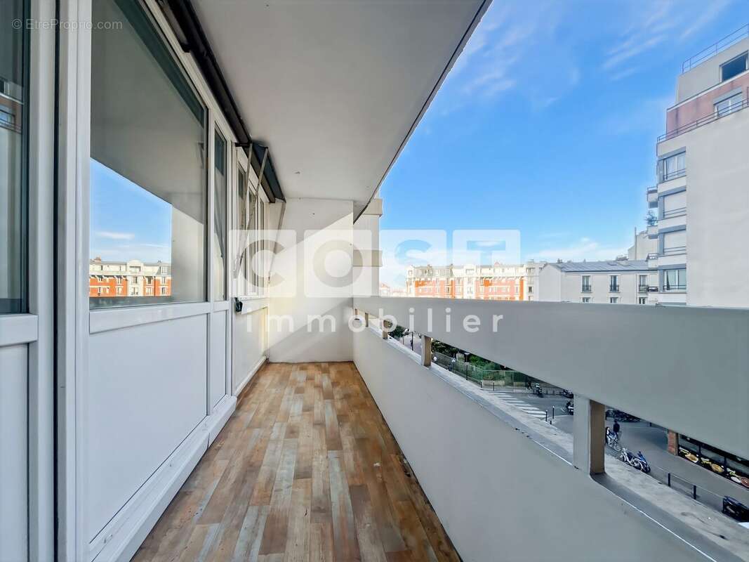 Appartement à AUBERVILLIERS