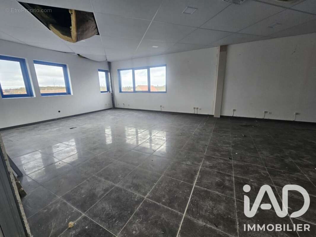 Commerce 1150 m² à Henin-Beaumont  - photo 6