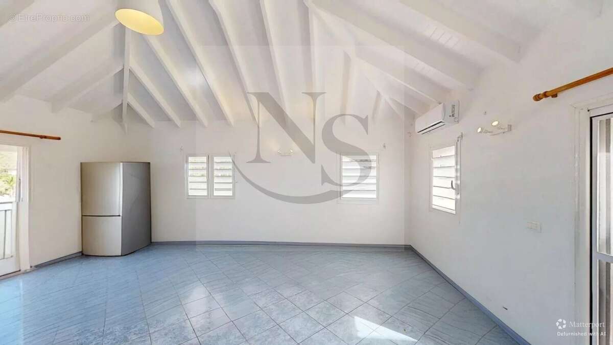 Maison à CAPESTERRE-BELLE-EAU