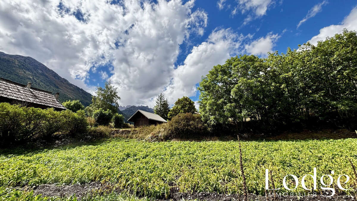 Terrain à NEVACHE