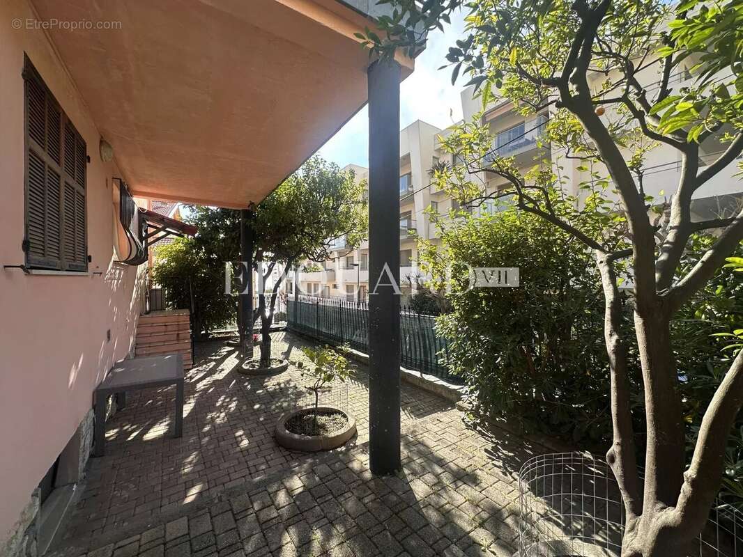 Appartement à MENTON