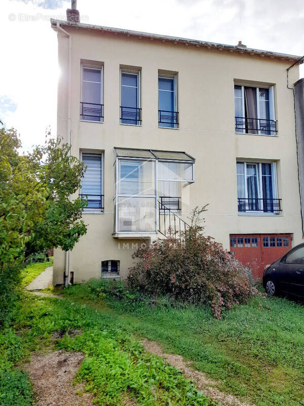 Maison à CHAUNY