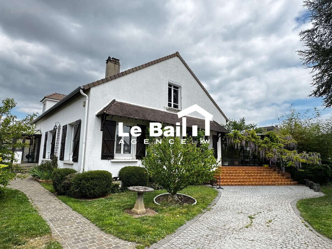 Maison à OSNY