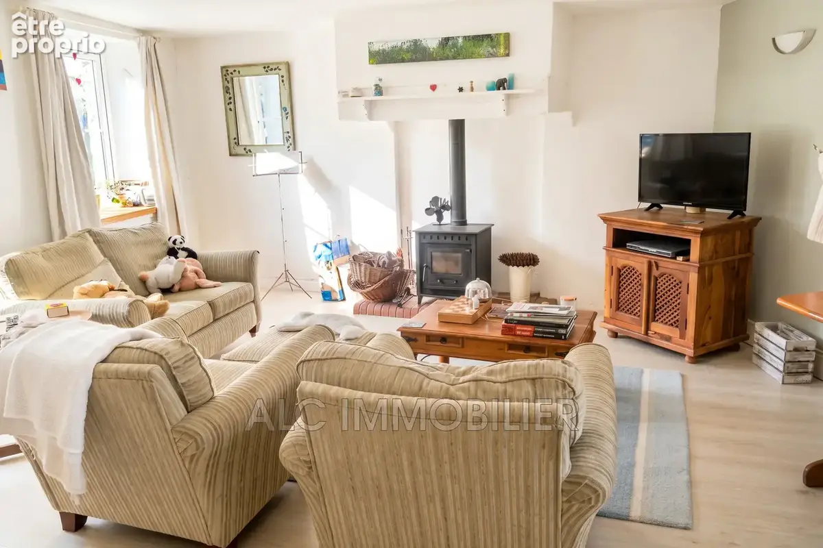 Maison 4 pièces 112 m² à vendre à Javron-Les-Chapelles (53250) - photo 2