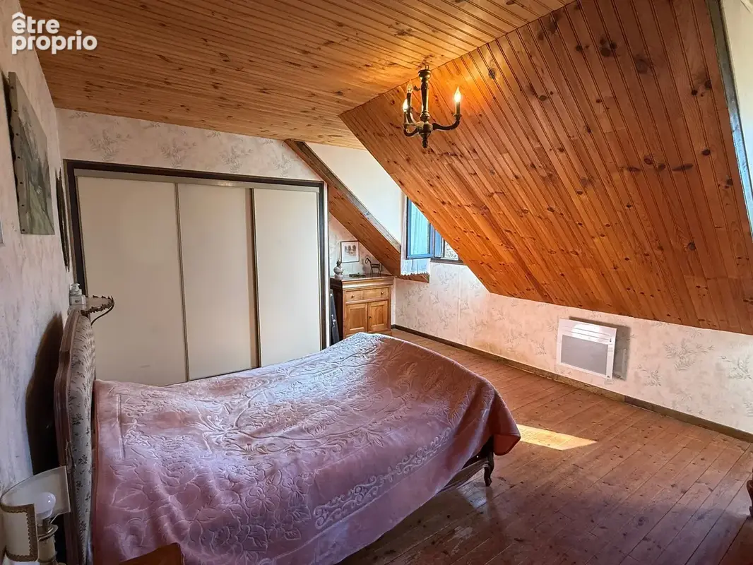 Maison 9 pièces 208 m² à vendre à Thevet-Saint-Julien (36400) - photo 9