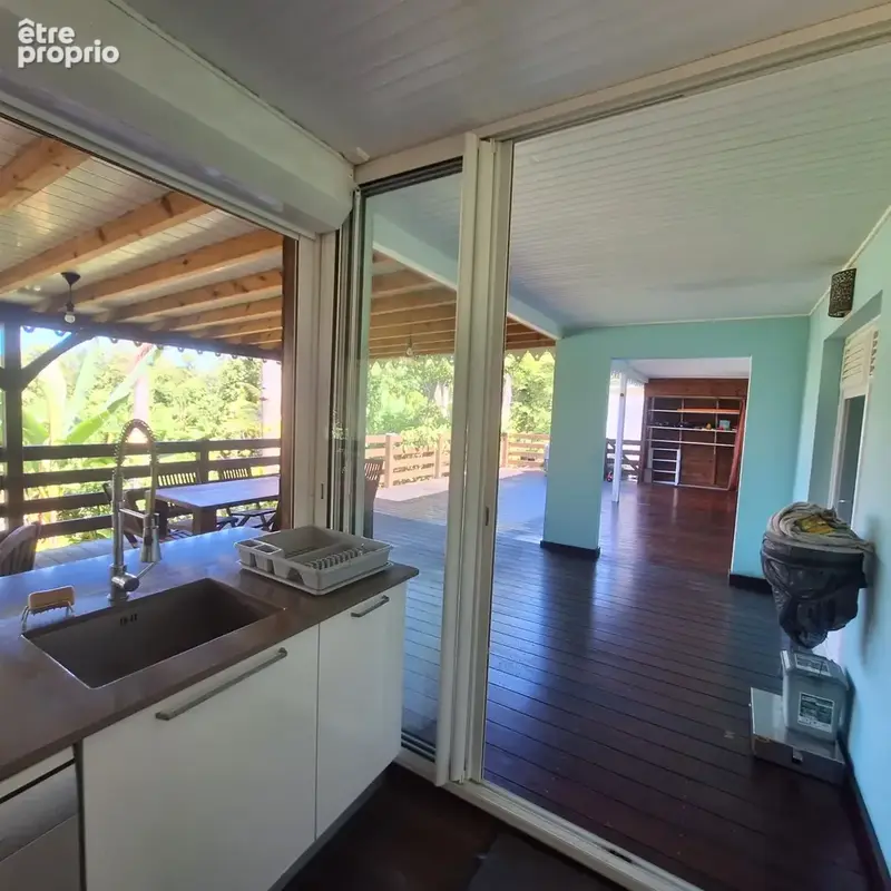 Maison 5 pièces 119 m² à vendre à Sainte-Marie (97230) - photo 2