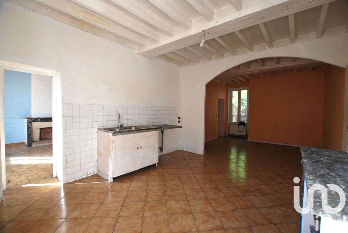 Maison 116 m² à La Bussiere  - photo 4