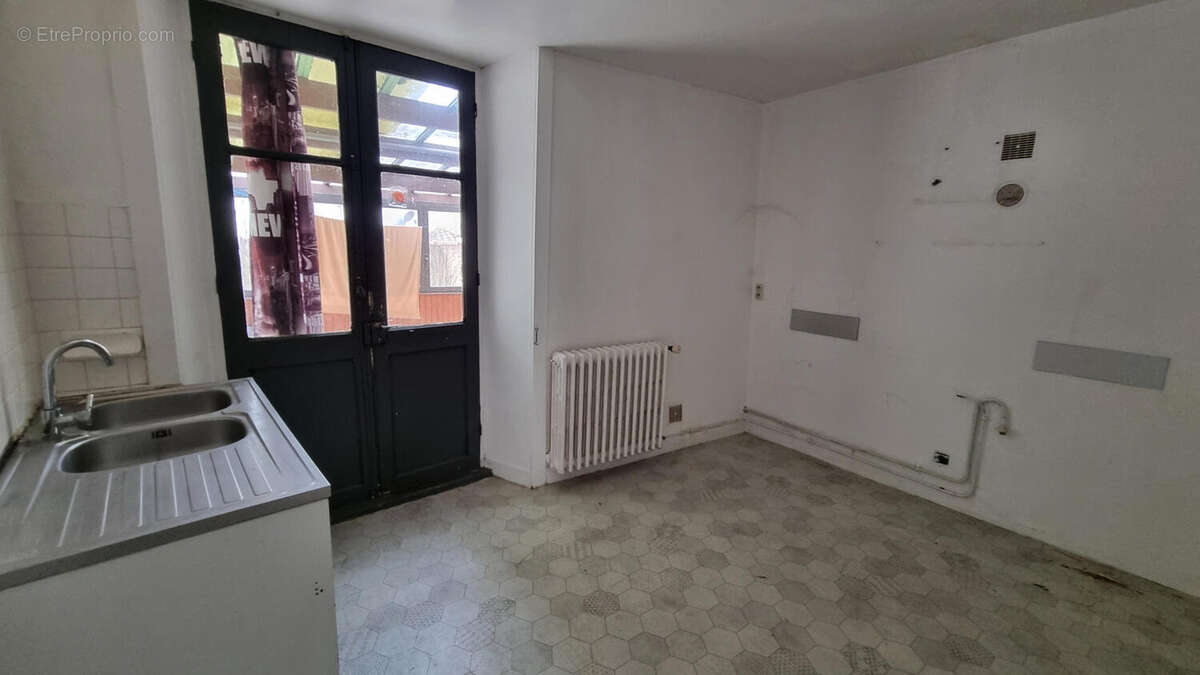 20250211_110230 - Commerce à NONTRON