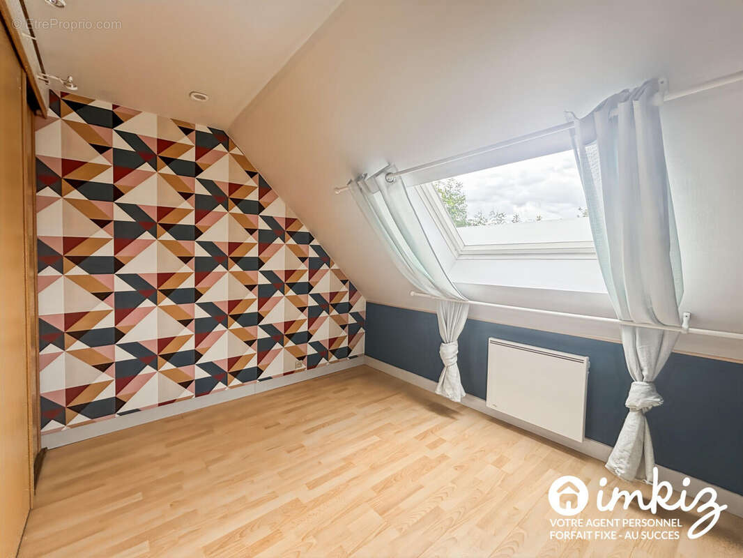Maison de charme 154 m2 - 7 pièces - 5 chambres - photo 9
