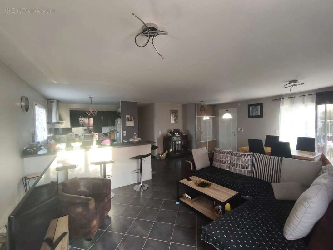 Maison à LORIOL-SUR-DROME