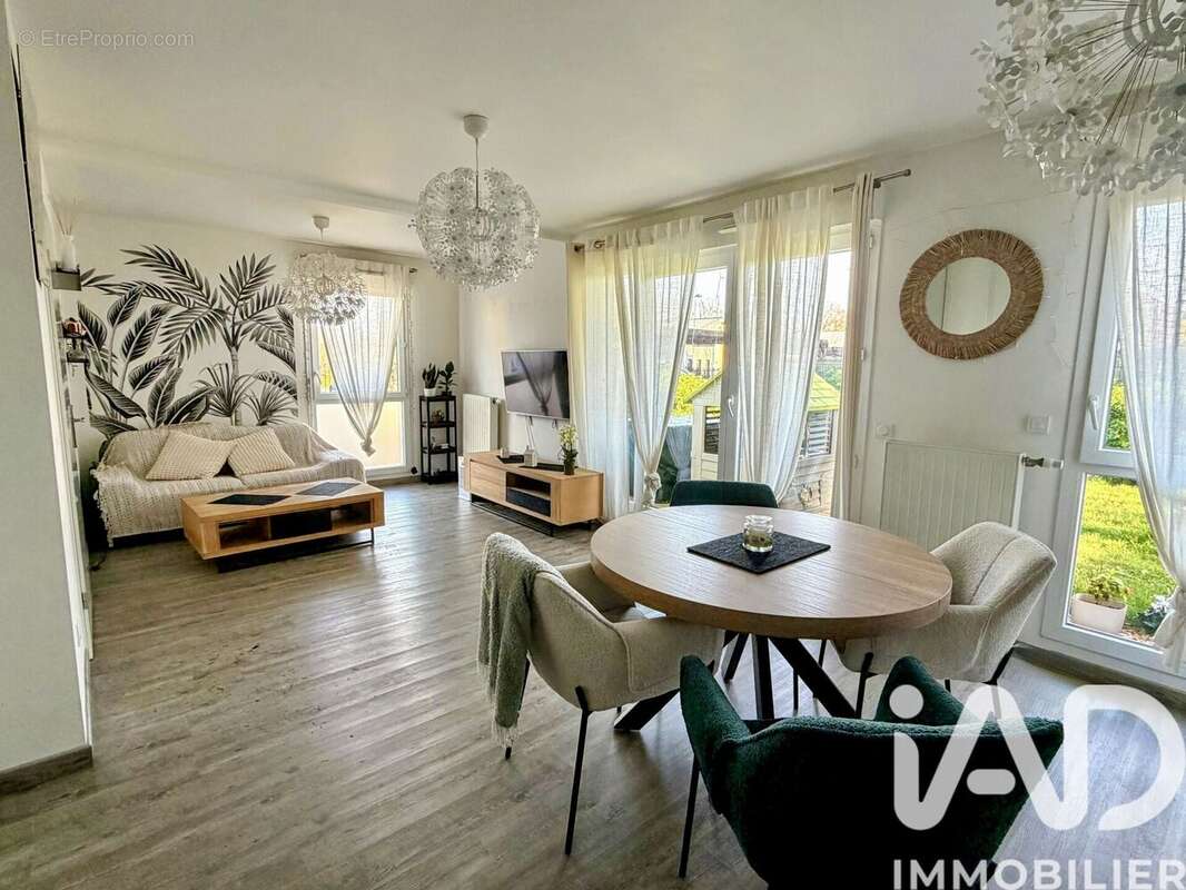 Photo 2 - Appartement à SAINT-PIERRE-DU-PERRAY
