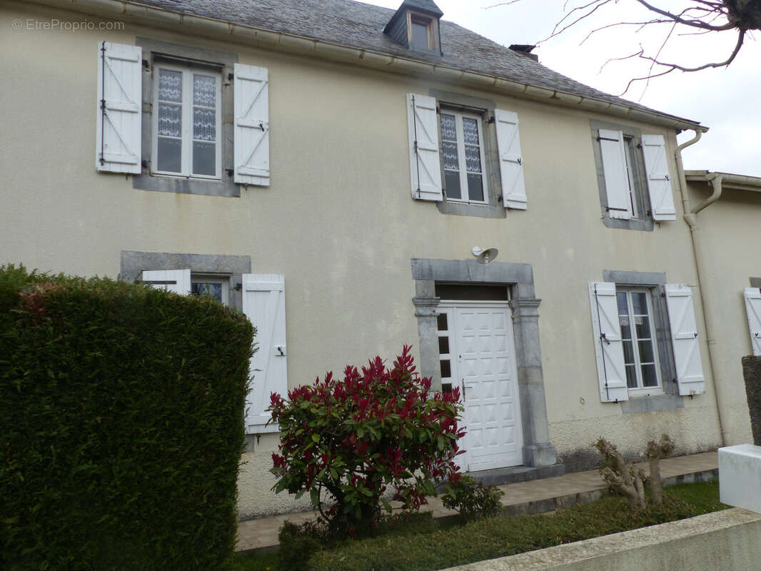 Maison à LA BARTHE-DE-NESTE